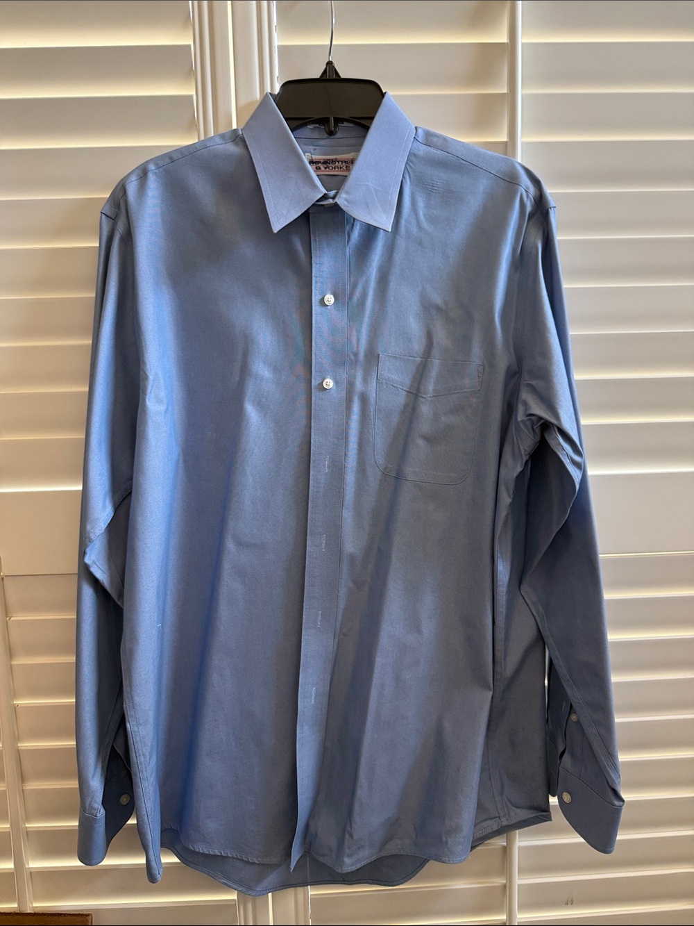 Roundtree & Yorke Men's Light Blue Dress Shirt - Solid Point Collar
